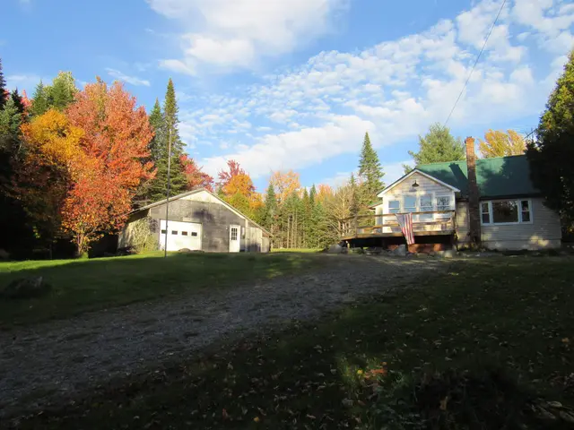 21 Maple Hill Road, Holland · $269,000